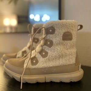 Sherpa, Sorel boots